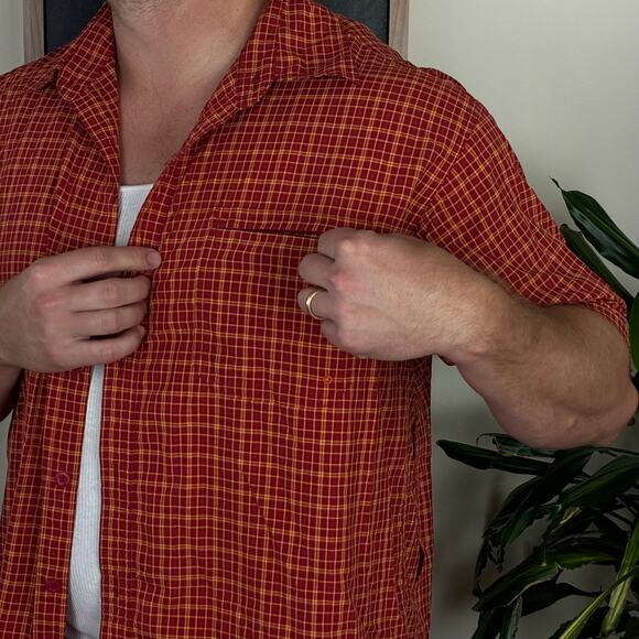 Columbia Button Up Shirt - Picture 5 of 6